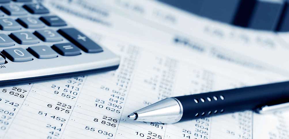 المحاسبة المالية المتقدمة وتقييم و تحليل الأداء المالي وإدارة المخاطر المالية وإعداد الموازنات